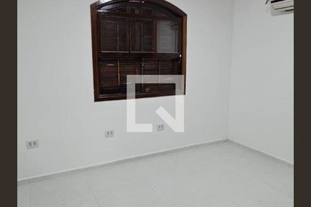 Casa à venda com 3 quartos, 134m² em Ferreira, São Paulo