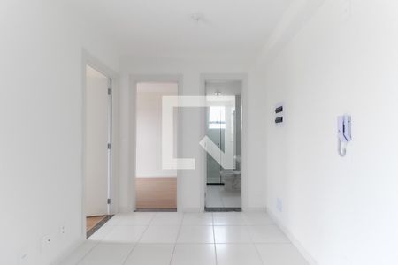 Sala - Cozinha de kitnet/studio para alugar com 2 quartos, 35m² em Itaquera, São Paulo