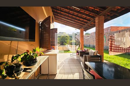 Casa à venda com 3 quartos, 224m² em Jardim Molinari, Jundiaí