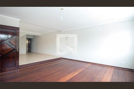 Casa à venda com 4 quartos, 240m² em Jardim Peri Peri, São Paulo