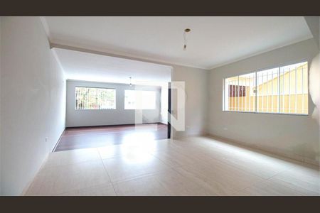 Casa à venda com 4 quartos, 240m² em Jardim Peri Peri, São Paulo