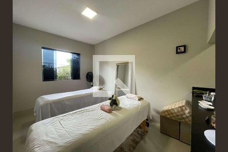 Casa à venda com 3 quartos, 270m² em Ouro Preto, Belo Horizonte