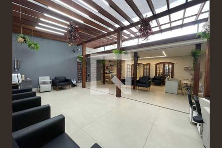 Casa à venda com 3 quartos, 270m² em Ouro Preto, Belo Horizonte