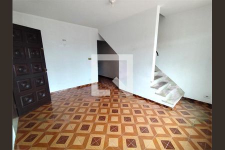 Casa à venda com 3 quartos, 119m² em Jardim Teresa, São Paulo