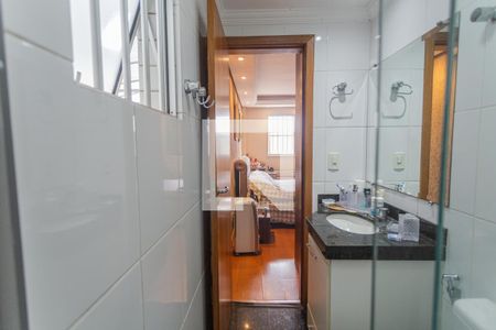Banheiro da Suíte de apartamento para alugar com 3 quartos, 170m² em Sagrada Família, Belo Horizonte