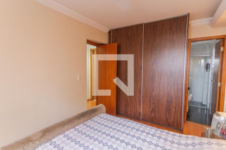 Suíte de apartamento para alugar com 3 quartos, 170m² em Sagrada Família, Belo Horizonte
