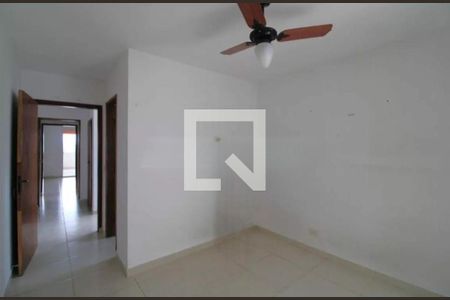 Casa à venda com 4 quartos, 200m² em Jardim Regis, São Paulo