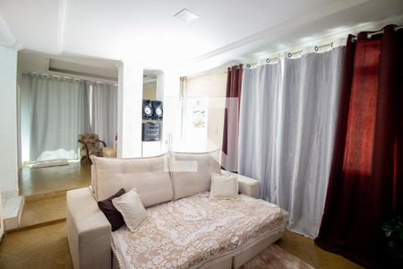 Sala de casa para alugar com 2 quartos, 200m² em Tropical, Contagem