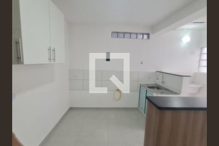 Sala e cozinha  de kitnet/studio para alugar com 1 quarto, 35m² em Jardim Paraiso, Guarulhos
