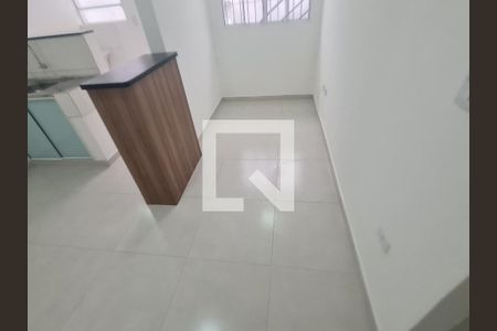 Sala e cozinha  de kitnet/studio para alugar com 1 quarto, 35m² em Jardim Paraiso, Guarulhos