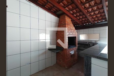 Casa para alugar com 3 quartos, 120m² em Jardim das Palmeiras, Uberlândia