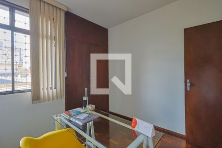 Apartamento à venda com 3 quartos, 70m² em Alto Barroca, Belo Horizonte