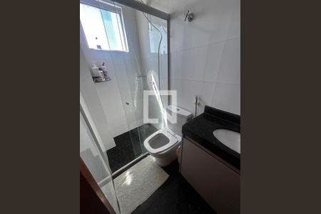 Banheiro de apartamento à venda com 3 quartos, 134m² em Santa Monica, Belo Horizonte