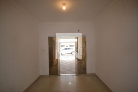 Casa para alugar com 2 quartos, 90m² em Silvânia, Nova Iguaçu