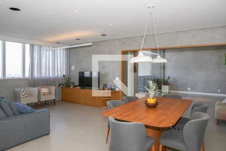 Sala de apartamento para alugar com 3 quartos, 197m² em Vila Ipojuca, São Paulo