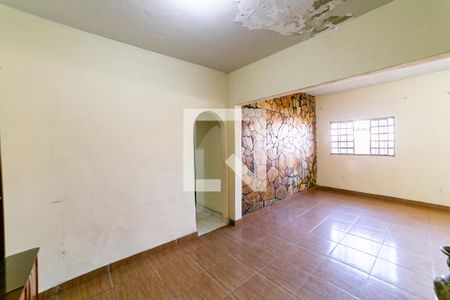 Sala de casa para alugar com 3 quartos, 150m² em Paraíso, Belo Horizonte