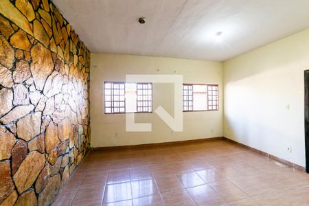 Sala de casa para alugar com 3 quartos, 150m² em Paraíso, Belo Horizonte