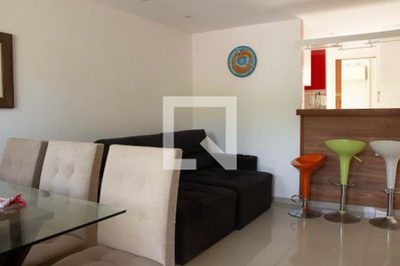 sala de casa de condomínio para alugar com 2 quartos, 85m² em Ogiva, Cabo Frio