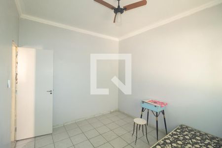Quarto 1 de apartamento para alugar com 2 quartos, 50m² em Santa Cruz, Rio de Janeiro