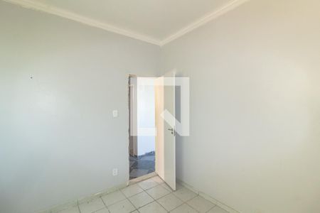 Quarto 1 de apartamento para alugar com 2 quartos, 50m² em Santa Cruz, Rio de Janeiro