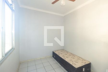 Quarto 2 de apartamento para alugar com 2 quartos, 50m² em Santa Cruz, Rio de Janeiro