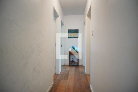 Corredor Quartos de apartamento à venda com 3 quartos, 62m² em Rio Branco, Porto Alegre