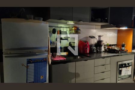 Cozinha de apartamento à venda com 2 quartos, 54m² em Parque Assuncao, Taboão da Serra