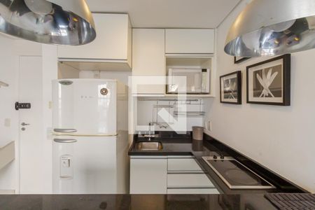 Cozinha de apartamento para alugar com 1 quarto, 52m² em Vila Nova Conceição, São Paulo