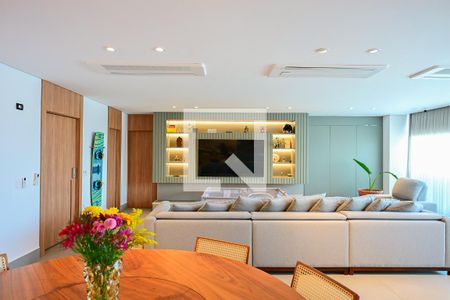Sala de apartamento para alugar com 3 quartos, 211m² em Real Parque, São Paulo