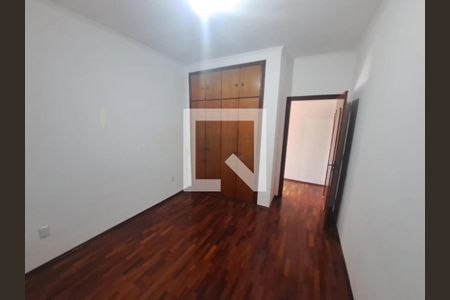 Casa à venda com 3 quartos, 210m² em Vila Madalena, Campinas