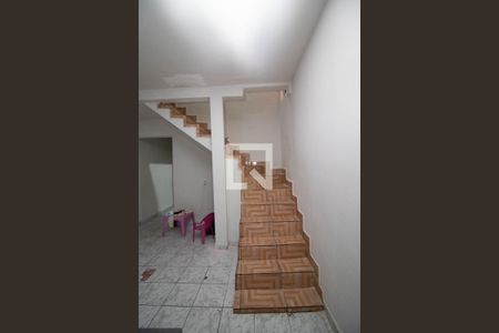 Escada de casa à venda com 3 quartos, 199m² em Jardim Santa Ines, Guarulhos