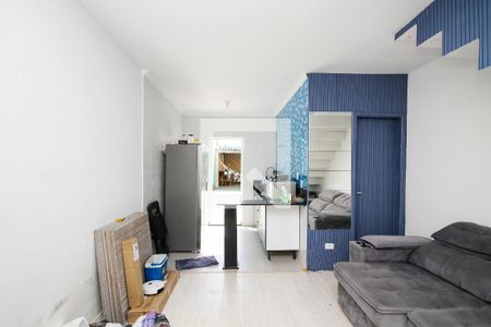 Sala de casa de condomínio para alugar com 2 quartos, 160m² em Chácara Ondas Verdes, Cotia