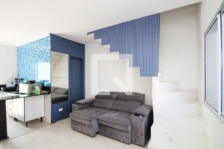Sala de casa de condomínio para alugar com 2 quartos, 160m² em Chácara Ondas Verdes, Cotia