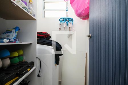 Lavabo/ Lavanderia de casa de condomínio para alugar com 2 quartos, 160m² em Chácara Ondas Verdes, Cotia