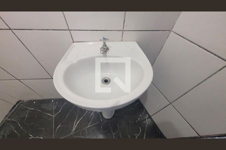 Banheiro de apartamento para alugar com 1 quarto, 60m² em Vila Bancaria, São Paulo