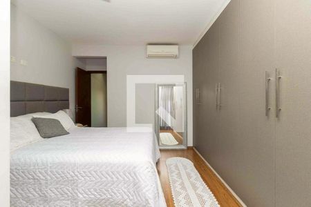 Casa à venda com 6 quartos, 200m² em Vila Regente Feijó, São Paulo