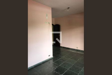 Casa à venda com 3 quartos, 180m² em Jardim Las Vegas, Santo André