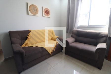 Sala de apartamento para alugar com 2 quartos, 65m² em Santa Mônica, Uberlândia