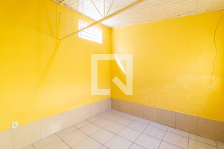Quarto 1 de casa para alugar com 2 quartos, 60m² em Medianeira, Porto Alegre