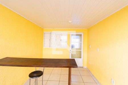 Sala/Cozinha de casa para alugar com 2 quartos, 60m² em Medianeira, Porto Alegre