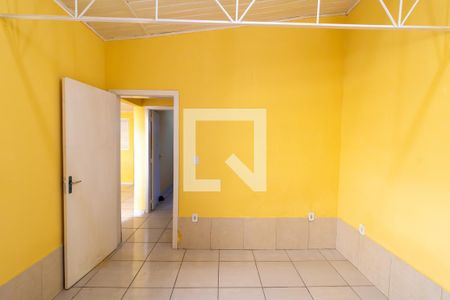 Quarto 1 de casa para alugar com 2 quartos, 60m² em Medianeira, Porto Alegre