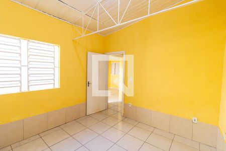 Quarto 1 de casa para alugar com 2 quartos, 60m² em Medianeira, Porto Alegre