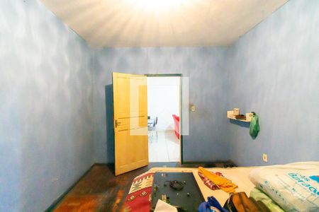 Quarto 2 de casa à venda com 6 quartos, 231m² em Vila Paulo Silas, São Paulo