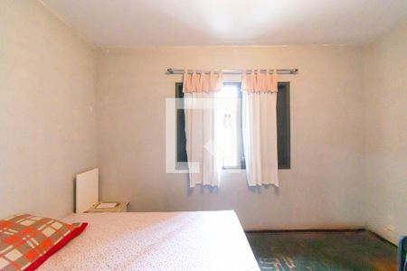 Quarto 1 de casa à venda com 6 quartos, 231m² em Vila Paulo Silas, São Paulo