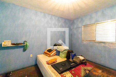Quarto 2 de casa à venda com 6 quartos, 231m² em Vila Paulo Silas, São Paulo