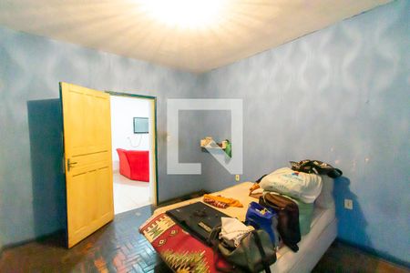 Quarto 2 de casa à venda com 6 quartos, 231m² em Vila Paulo Silas, São Paulo