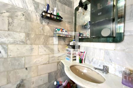 Banheiro da Suíte 1 de apartamento à venda com 3 quartos, 100m² em São Lucas, Belo Horizonte