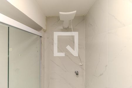 Banheiro de kitnet/studio para alugar com 1 quarto, 37m² em Sé, São Paulo