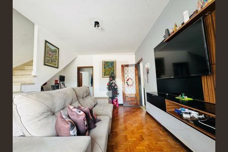 Casa à venda com 2 quartos, 125m² em Jardim Prudência, São Paulo