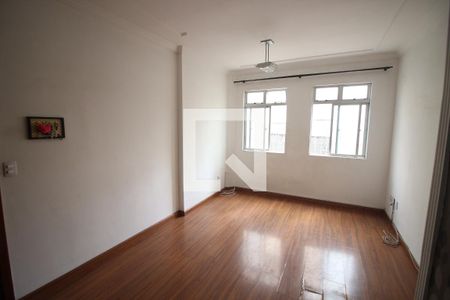 Sala de apartamento para alugar com 2 quartos, 62m² em Jardim Riacho das Pedras, Contagem